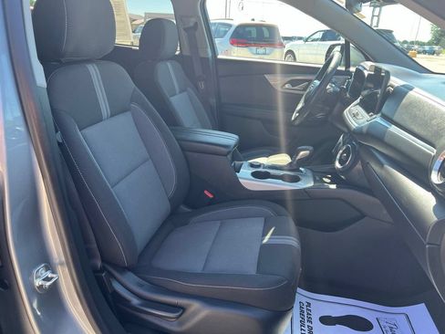Used 2024 Chevrolet Blazer LT w/ Convenience Package FWD image 11