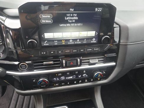 Used 2022 Nissan Pathfinder SL w/ SL Premium Package FWD image 5