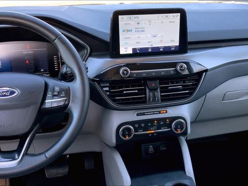 Certified 2024 Ford Escape Active image 7