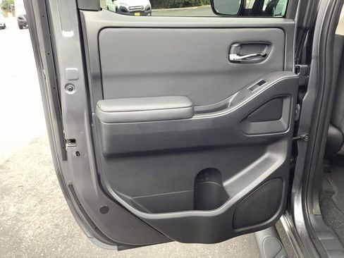 Used 2024 Nissan Frontier SV w/ Technology Package image 22