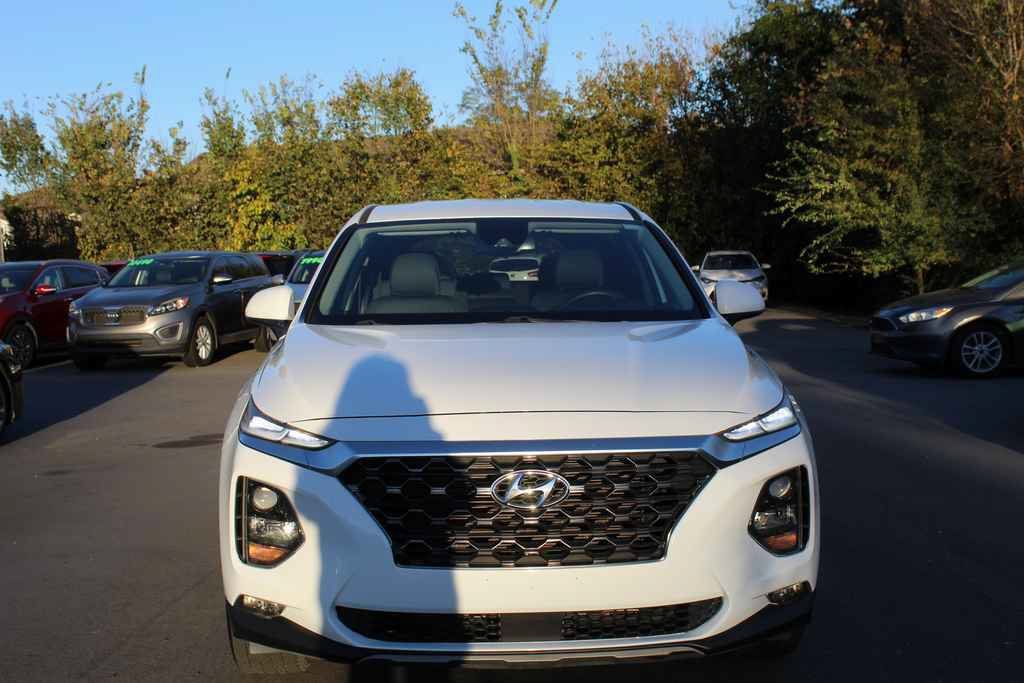 Used 2019 Hyundai Santa Fe SEL FWD image 2