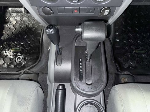 Used 2008 Jeep Wrangler Sahara w/ PWR Convenience Group image 27