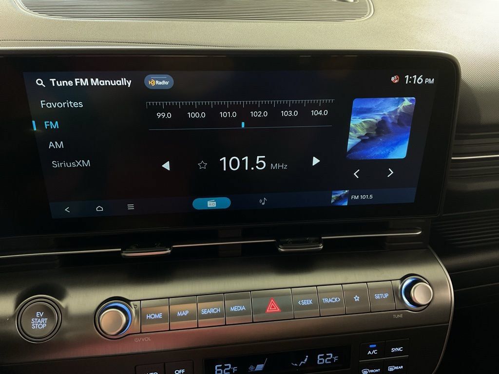 New 2025 Hyundai Kona SEL FWD image 24