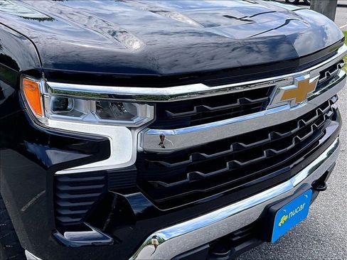 Used 2023 Chevrolet Silverado 1500 LT AWD/4WD image 33