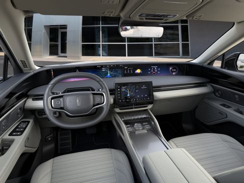 New 2026 Lincoln Nautilus Reserve image 9