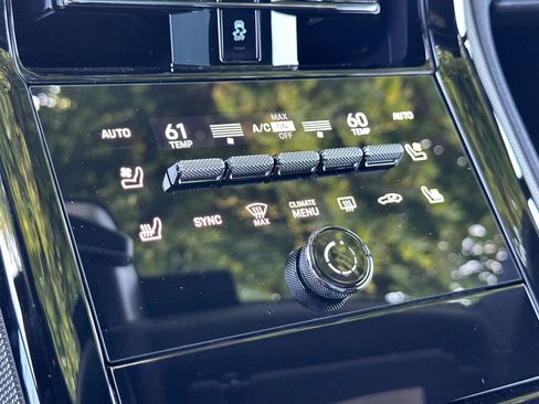 New 2025 Porsche Panamera 4 AWD/4WD image 23