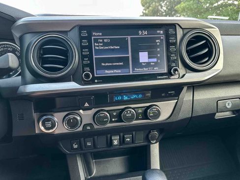 Used 2023 Toyota Tacoma SR5 w/ Technology Package AWD/4WD image 30