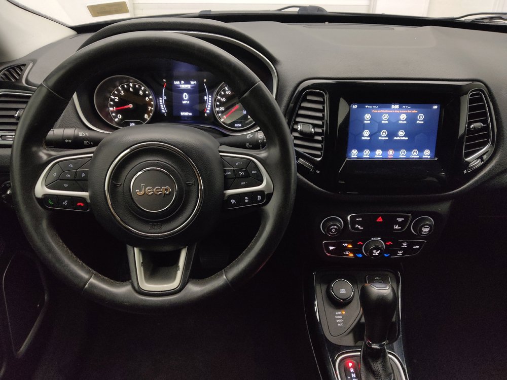 Used 2021 Jeep Compass Latitude w/ Sun and Sound Group AWD/4WD image 22