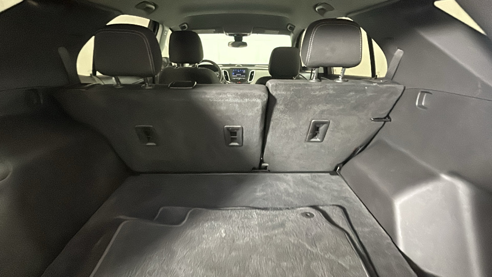 Used 2024 Chevrolet Equinox LS AWD/4WD image 33