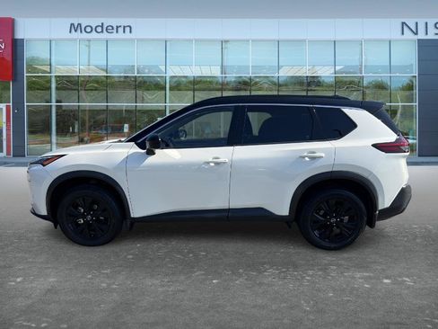Certified 2023 Nissan Rogue SV w/ SV Premium B Package FWD image 8