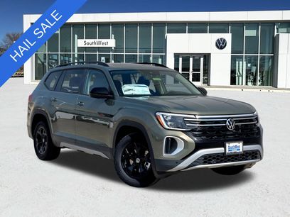 New 2025 Volkswagen Atlas Peak Edition SE