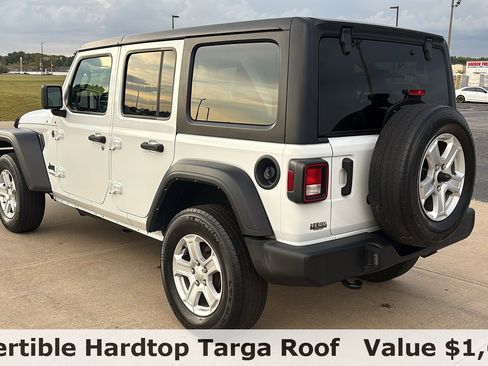 Used 2022 Jeep Wrangler Unlimited Sport image 7