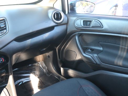 Used 2019 Ford Fiesta ST-Line image 18