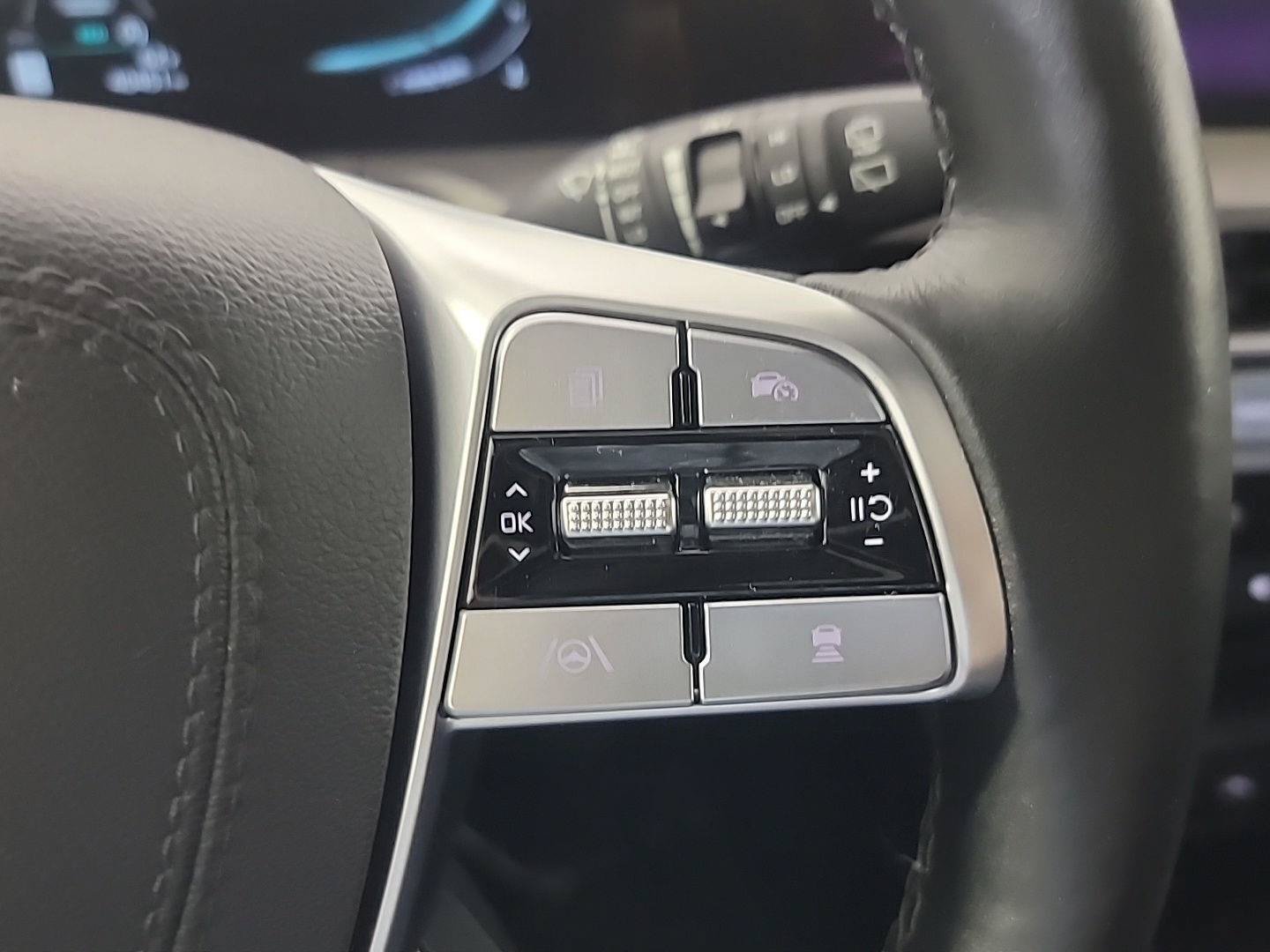 Certified 2025 Kia Telluride EX X-Line AWD/4WD image 29