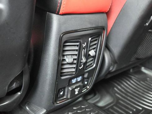 Used 2020 Dodge Durango R/T w/ Blacktop Package image 27