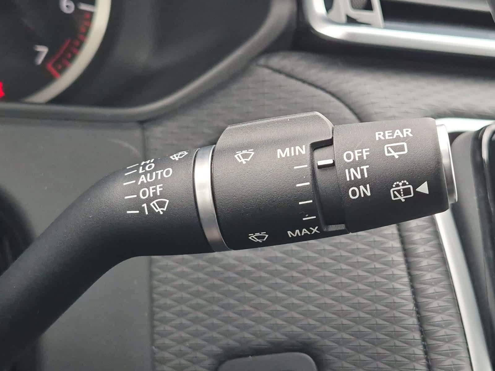 Used 2023 Land Rover Range Rover Velar R-Dynamic S AWD/4WD image 27