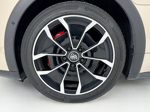 Certified 2022 Porsche Taycan 4S AWD/4WD image 11