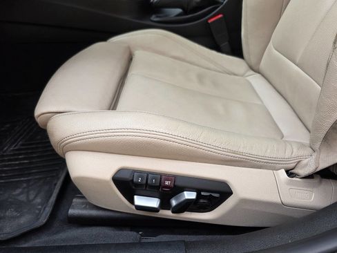 Used 2017 BMW 330i Sedan image 21