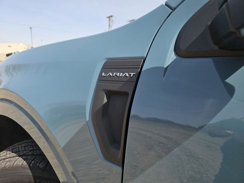 Used 2022 Ford Maverick Lariat w/ Lariat Luxury Package image 9