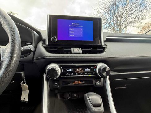 Certified 2023 Toyota RAV4 LE image 21