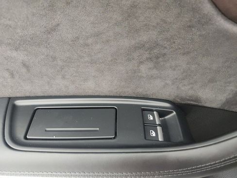 Used 2019 Audi Q8 Prestige image 35