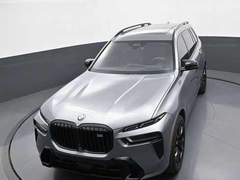 Used 2025 BMW X7 M60i image 35