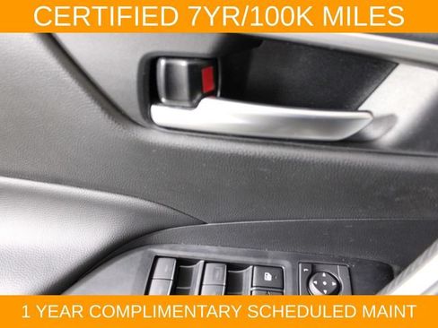 Used 2025 Toyota RAV4 XLE AWD/4WD image 17