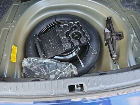 Used 2012 Toyota Corolla LE image 25