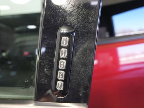 Used 2010 Ford Explorer Sport Trac XLT image 18