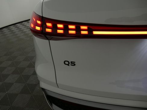 New 2025 Audi Q5 2.0T Premium Plus image 31