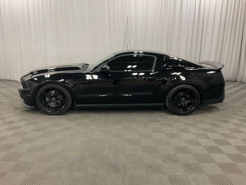 Used 2011 Ford Mustang Shelby GT500 w/ SVT Performance Pkg image 8