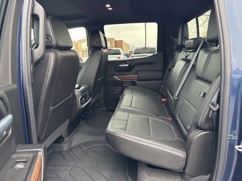 Used 2021 Chevrolet Silverado 1500 High Country w/ Technology Package image 16