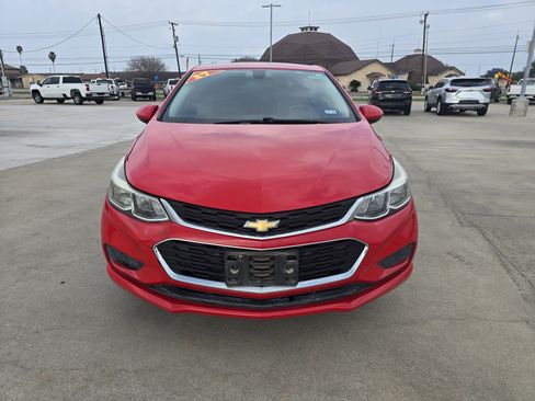 Used 2017 Chevrolet Cruze LS image 2