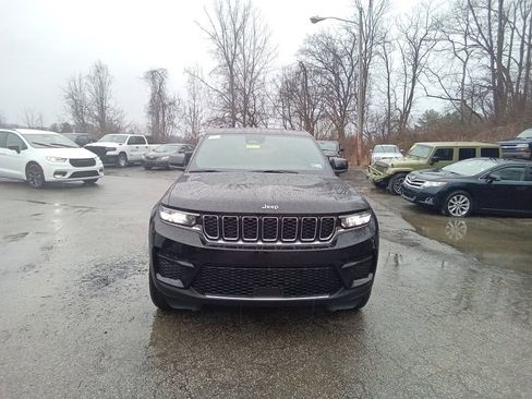 New 2026 Jeep Grand Cherokee Laredo X AWD/4WD image 10