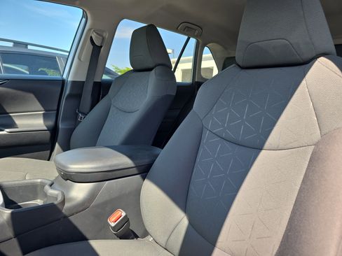 Used 2024 Toyota RAV4 XLE image 18