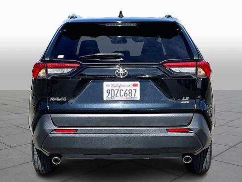 Certified 2021 Toyota RAV4 LE image 4