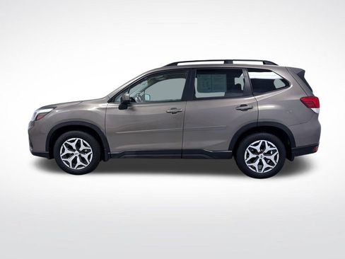 Used 2021 Subaru Forester Premium AWD/4WD image 10