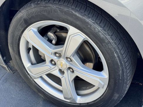 Used 2019 Chevrolet Volt LT FWD image 24