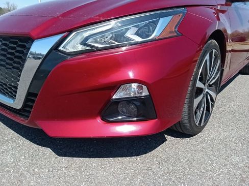 Used 2022 Nissan Altima 2.5 Platinum image 9