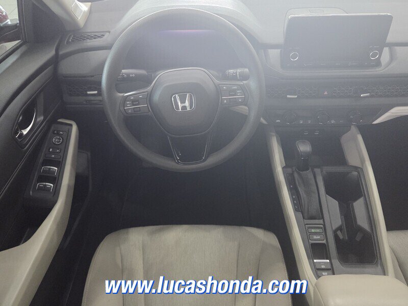 Used 2023 Honda Accord EX image 9
