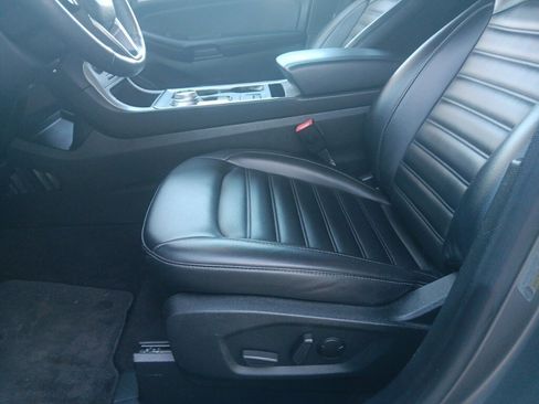 Used 2022 Ford Edge SEL image 21