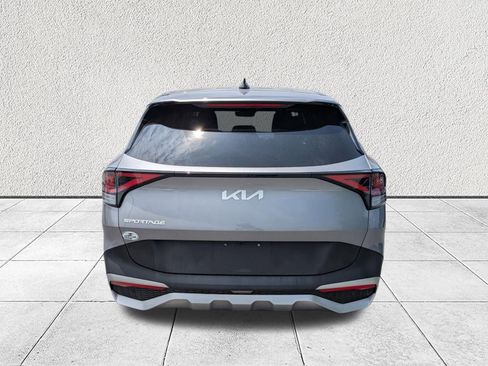 Used 2023 Kia Sportage LX FWD image 4