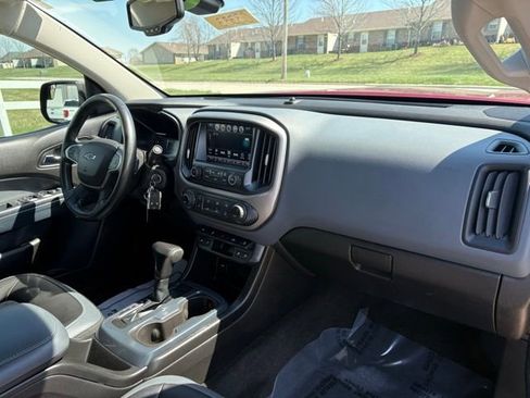 Used 2018 Chevrolet Colorado Z71 AWD/4WD image 15