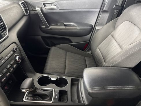 Used 2021 Kia Sportage LX FWD image 19