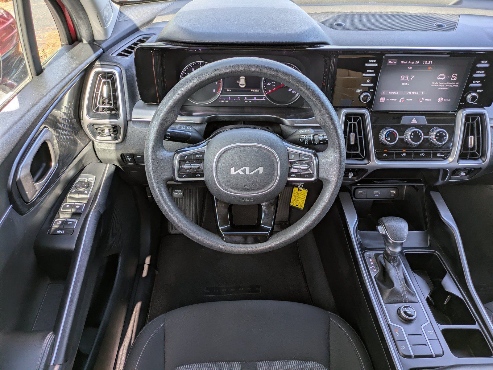 Certified 2023 Kia Sorento LX FWD image 13