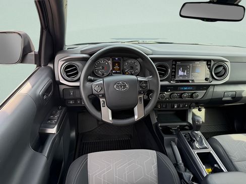 Used 2023 Toyota Tacoma TRD Off-Road AWD/4WD image 7