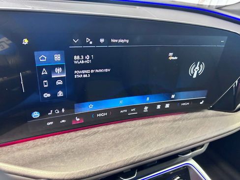 Certified 2025 Audi Q5 Premium w/ Convenience Package image 13