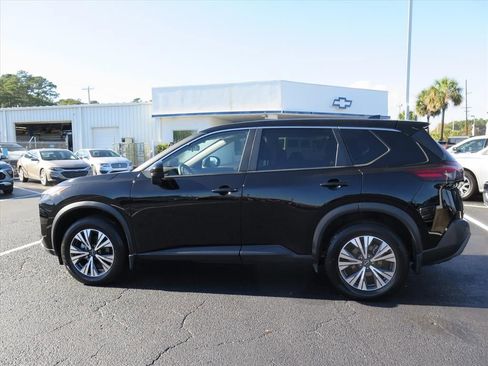 Used 2023 Nissan Rogue SV image 6