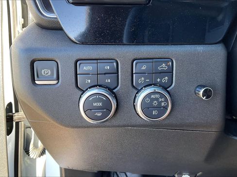 Used 2024 GMC Sierra 2500 SLT w/ SLT Premium Package image 67