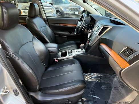 Used 2014 Subaru Outback 2.5i Limited AWD/4WD image 22